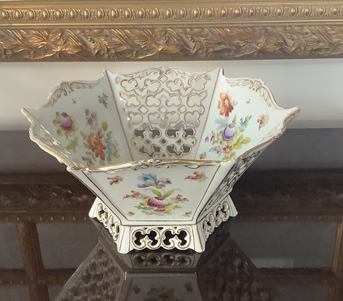 Beautiful vintage reticulated - beautiful,