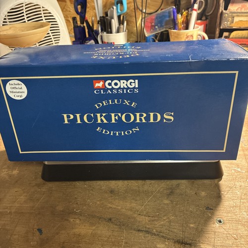 Boxed corgi deluxe pickford - corgi,