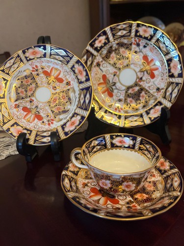 Royal crown derby - royal,