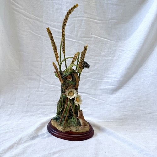 Border fine arts - arts, harvest