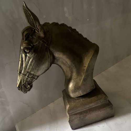 Bronze metallic effect horse - effect,