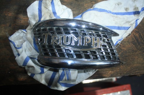 Triumph bonneville left side - triumph,