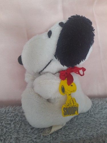 Vintage 70s snoopy soft toy - snoopy,