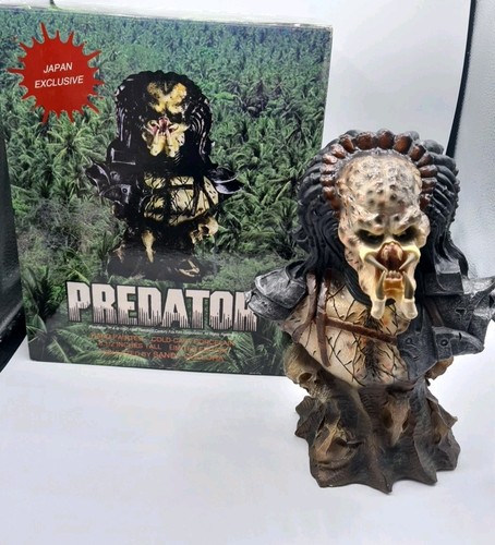 Predator exclusive statue hand - predator,