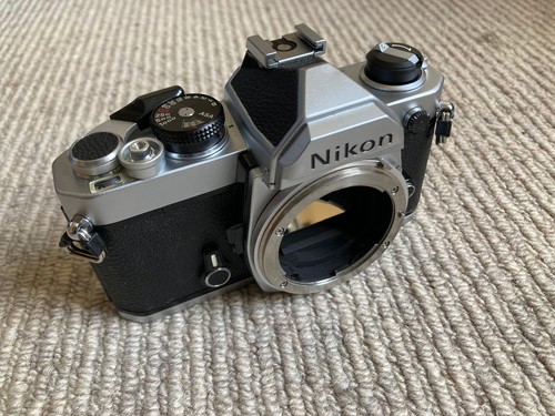 Nikon silver 35mm slr - fm,