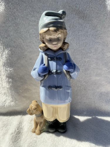 Nao lladro travelling girl - nao,
