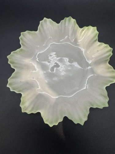 Antique belleek green - antique, leaf