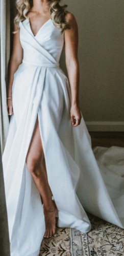 Suzanne neville wedding - dress,