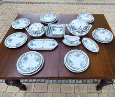 Villeroy and Boch Valeria Blue Dining Service 6 Person Extensive