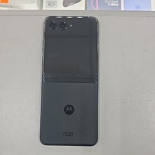 Motorola RAZR 40 Ultra read