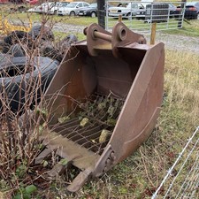 Excavator Riddle Bucket