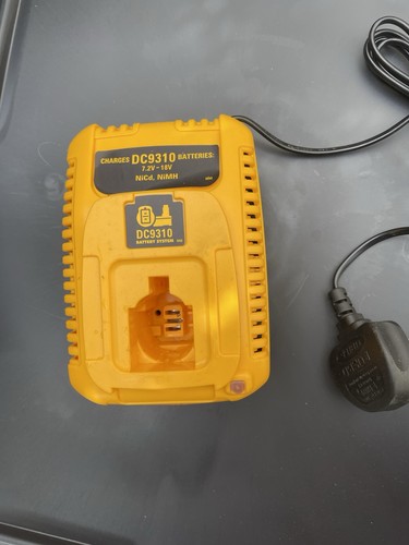 Dewalt battery charger - dewalt,