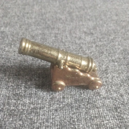 Vintage miniature moulded - vintage,