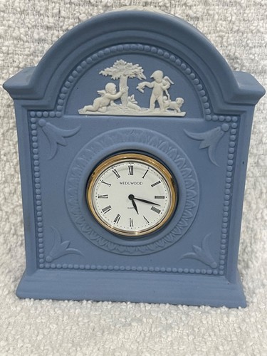Vintage wedgewood blue white - blue,