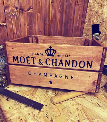 Moët wooden crate rustic - -,