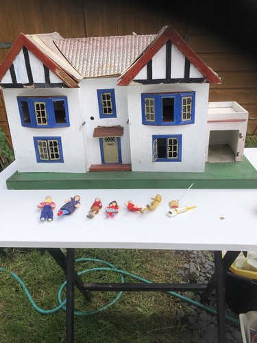 Vintage triang doll house - vintage,