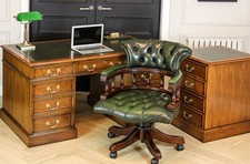 Antique Mahogany Pedestal