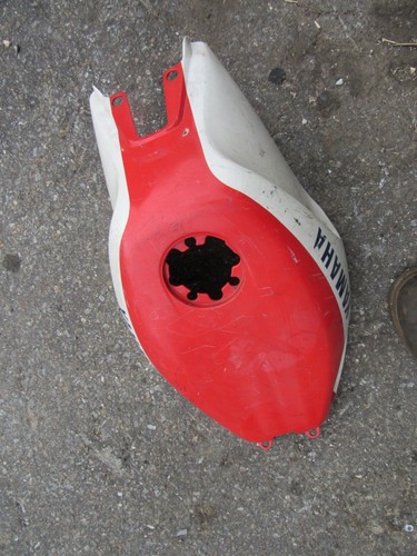 1989 yamaha fzr600 gas - , tank