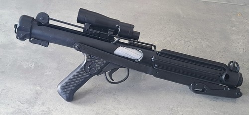 Stormtrooper blaster a - e-11,
