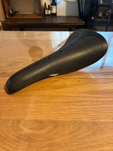 Kuwahara plastic saddle old - plastic,