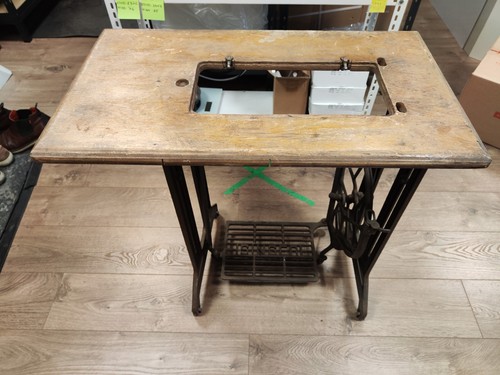 Vintage singer sewing machine - sewing,