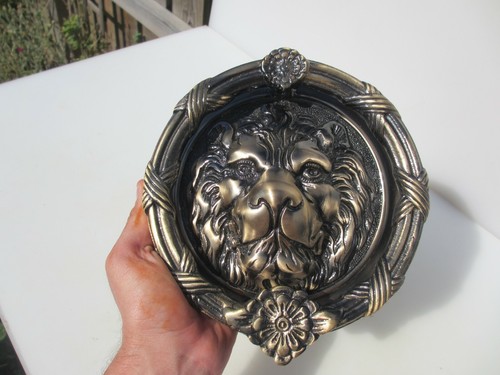 Brass lion head door knocker - head,