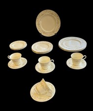 ROYAL DOULTON DIANA 19 PIECE