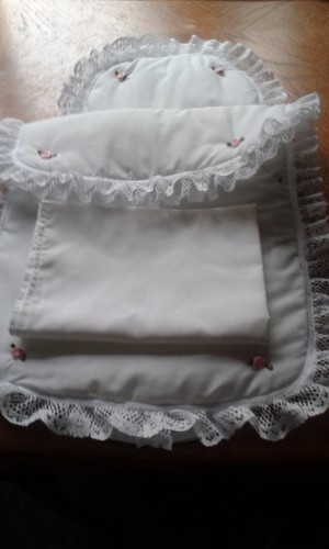 Bedding quilt pillow sheet - pillow,