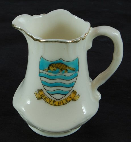 Crested ware jug hancock - ware,