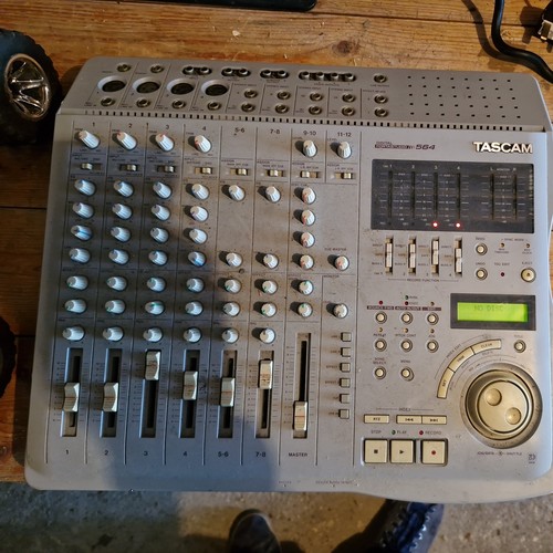 Tascam model 564 - model,