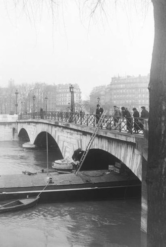 Barge stuck under bridge at - barge,