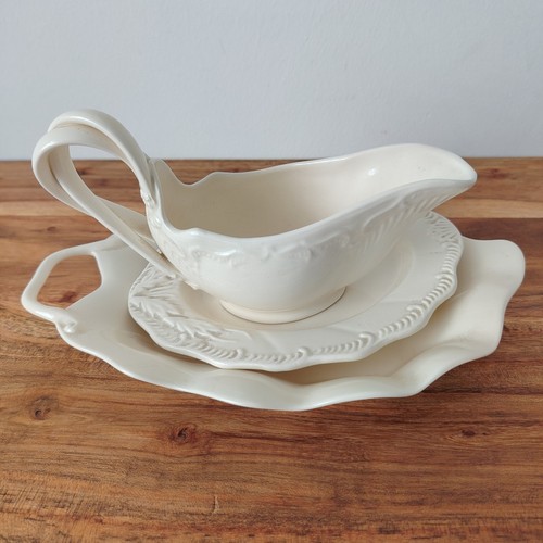 Royal creamware gravy - gravy, boat