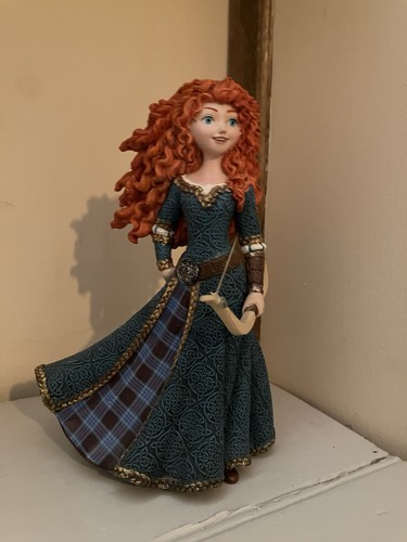 Merida disney showcase - disney,