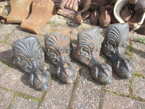 Antique iron bath feet - feet, legs