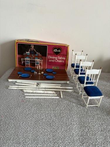 Vintage pedigree sindy dining - pedigree,
