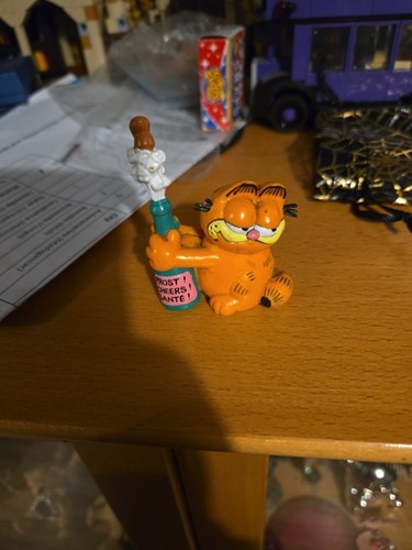 Vintage 1981 bully - vintage, garfield
