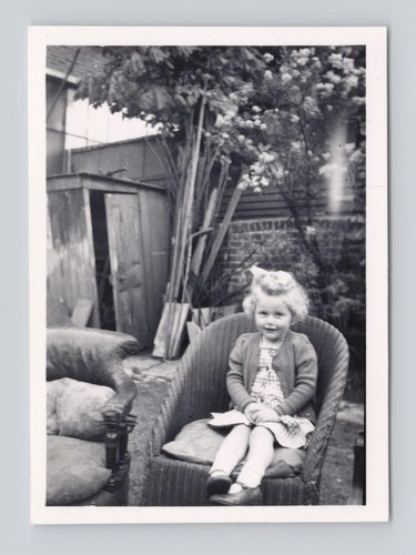 Old photo young - old, girl
