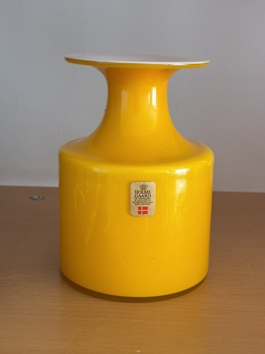 Carnaby yellow art glass - yellow,