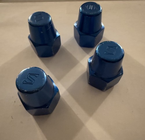 Suntour wheel nuts old - nuts,
