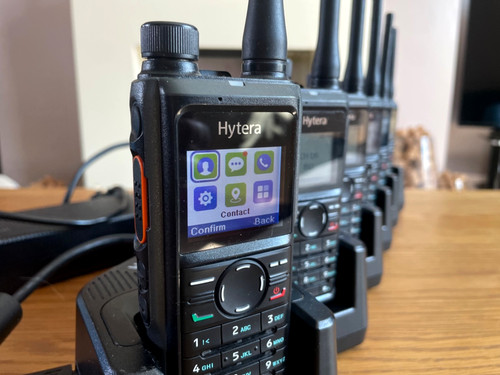 Hytera hp685 digital - x, uhf