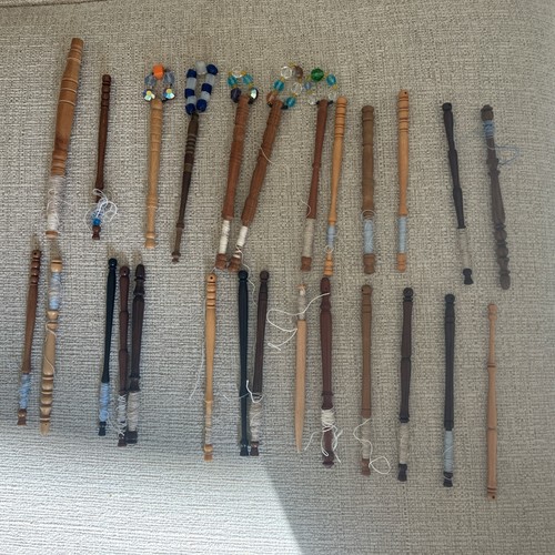 26x turned wood lace - wood, bobbins
