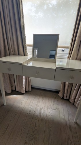 White dressing table with - table,
