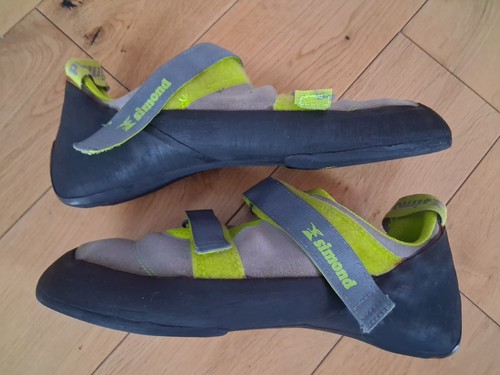 Simond rock mens climbing - rock,