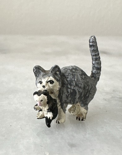Antique vienna mother cat - vienna,