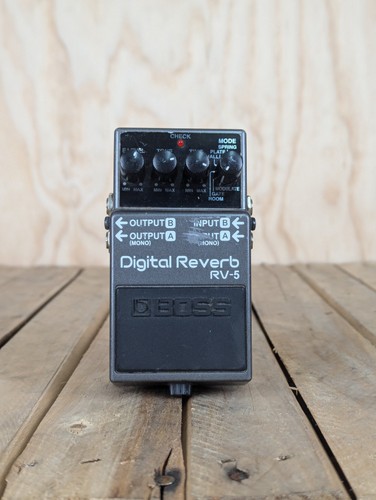 Boss digital reverb - rv-5,