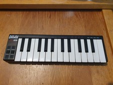Akai Professional LPK25 25-Key