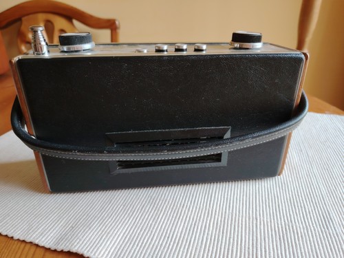 Roberts rfm3 vintage radio - roberts,