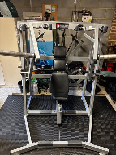 Used gym machines chest - chest, press