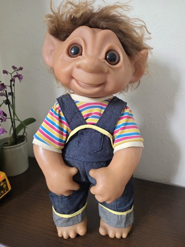 Large vintage dam troll 1979 - large,