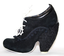 IRREGULAR CHOICE Black suede